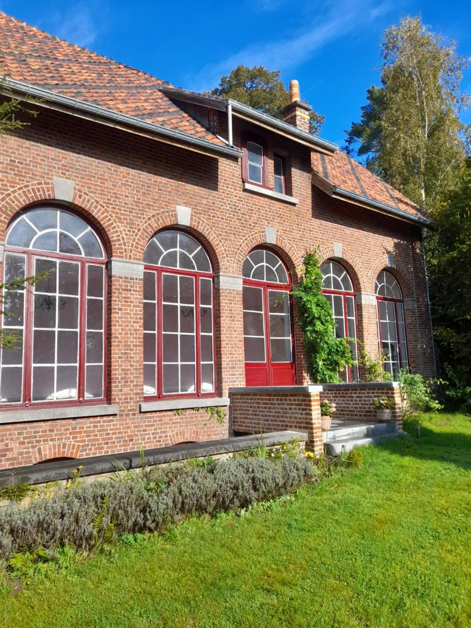 Gite Incontournable Avec Sauna Et Piscine Dans Un Petit Paradis Du Barbant Wallon Villers-la-Ville المظهر الخارجي الصورة